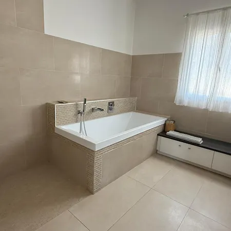 Individuelle Piscine Privee Et Toboggan Vue Degagee Proche Et Centre Apartment Bastia (Corsica)
